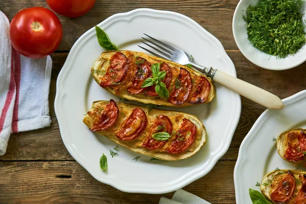 Calabacín Relleno Con Patatas Tomates —  Fotos de Stock