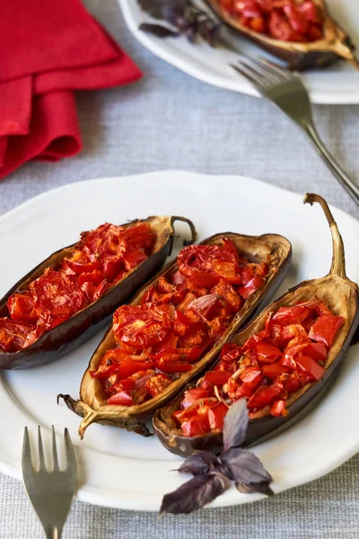 Berenjenas Rellenas Con Tomates Pimientos — Foto de Stock