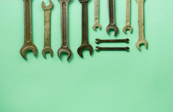 Set Wrenches Mint Background Space Text — Stock Photo, Image