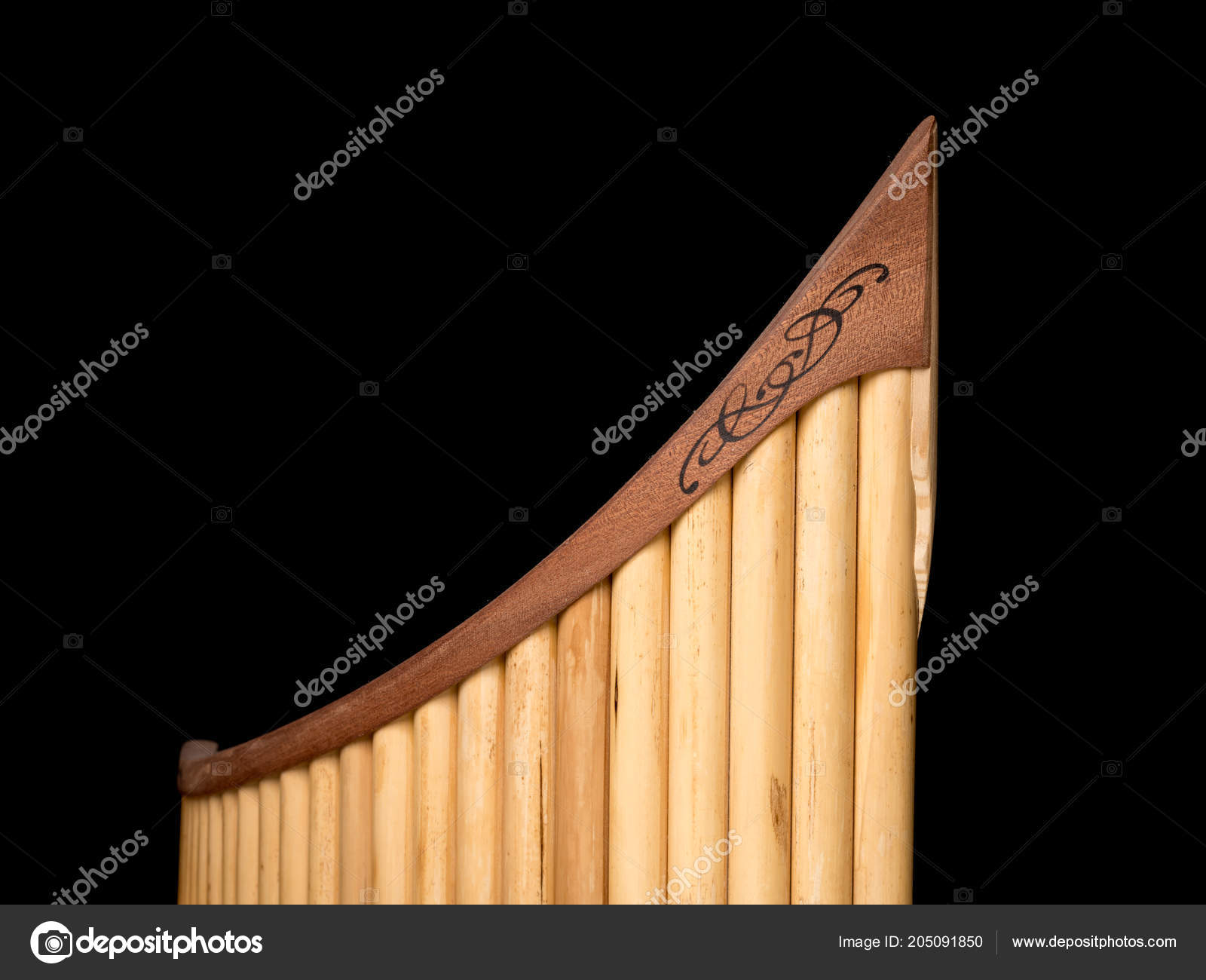 Flauta de pan fotos de stock, imágenes de Flauta de pan sin royalties |  Depositphotos