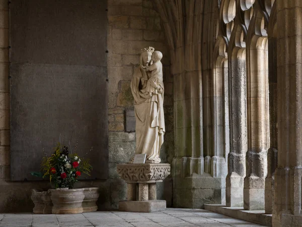 İç Verdun katedral Notre Dame (Fransa)