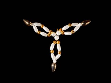 Bir Noel ağacı, siyah arka plan dekorasyon için kullanılan el yapımı yıldız