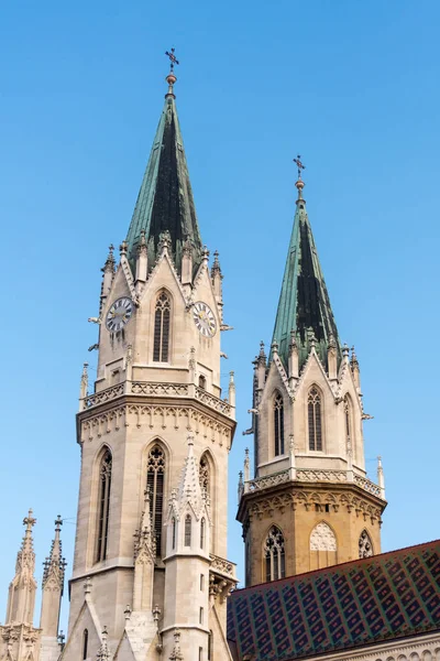 Torri Chiesa Del Monastero Klosterneuburg Autunno Cielo Blu Austria — Foto Stock