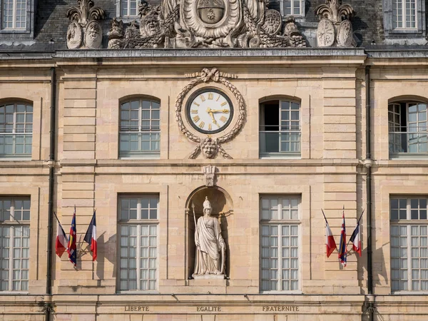 Fachada Del Ayuntamiento Dijon Borgoña Francia Día Soleado Verano Inscripción —  Fotos de Stock