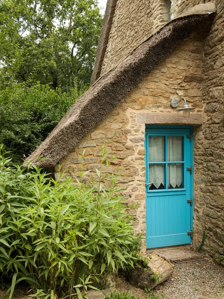 sazçatılı aziz lyphard eski ev