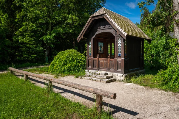 Kleine Kapel Het Bos Bij Mariazell Oostenrijk Zonnige Lentedag — Stockfoto