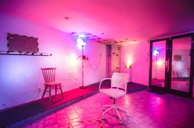 Doktor ofisi: Quest Escape Oda parlak yaktı