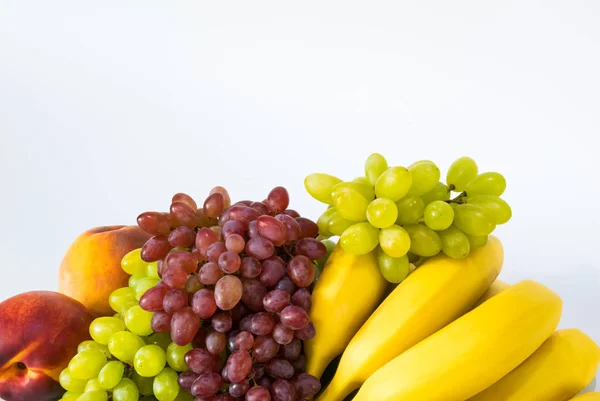 Bodegón Con Frutas Jugosas Apetitosas Brillantes Sobre Fondo Claro Espacio —  Fotos de Stock