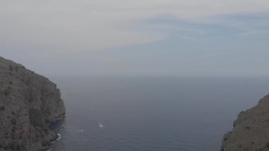 Bağlantı noktası de Sa Calobra - güzel sahil yolu ve peyzaj Mallorca, İspanya