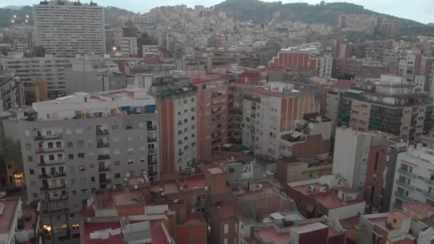 Vista Aérea Del Barrio Residencial Sants Montjuic Desde Helicóptero Barcelona — Vídeo de stock