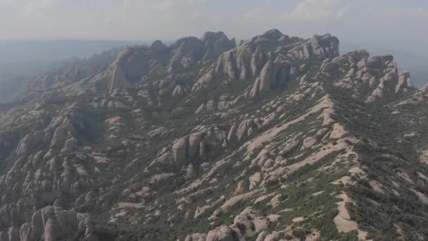 Montserrat Katalonya Spanya Üstten Görünüm Hillside Mağara Santa Cova Montserrat — Stok video