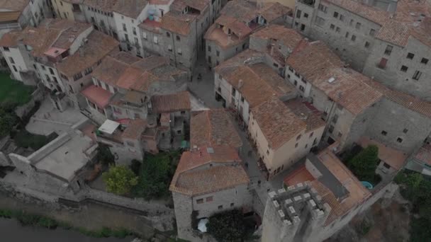 BESALU Ortaçağ köydür İspanya Girona ili — Stok video