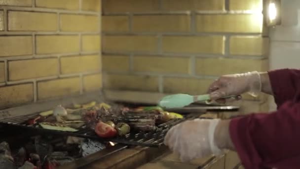 Man cooking dinner. Beef steak on grill outdoors on backyard. Raw steak. BBQ — Stock Video