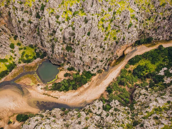 Port de Sa Calobra - bella strada costiera e paesaggio Maiorca, Spagna — Foto Stock