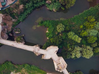 BESALU Ortaçağ köydür İspanya Girona ili