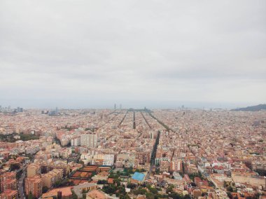 Helikopter havadan görünümü Sants-Montjuic yerleşim bölgesi. Barcelona