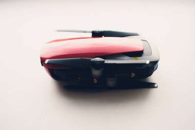 Ufa, Rusya Federasyonu, helikopter salonu, 25 Temmuz, 2018: ile DJI indeks işlem Mavic hava dron kırmızıya yakın çekim