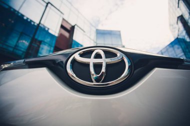 Ufa, Rusya Federasyonu - 1 Ağustos 2018: Toyota Ch-R 2018 yeni otomatik