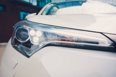 LED araba Far yakın çekim. Yeni modern araç detay ışık