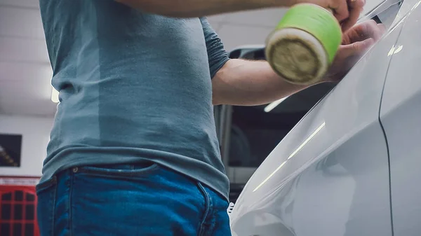 Protección de pintura del coche, proteger la instalación de recubrimiento —  Fotos de Stock