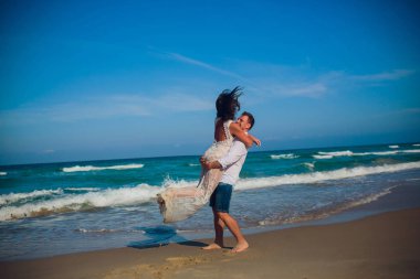 iki arka plan deniz okyanus üzerinde beyaz giysiler içinde