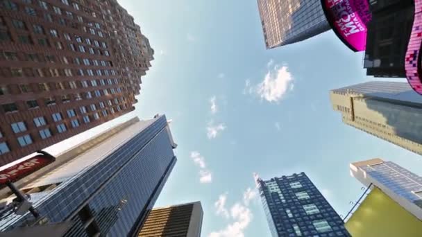 New York, New York, Stati Uniti. 2 settembre 2016: Grattacieli vicino Times Square a New York — Video Stock