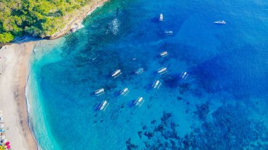 Crystal Bay beach Nusa Penida Adası. Endonezya