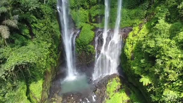 Bali waterfall, Sekumpul Waterfall, Bali, Indonesia — Stock video