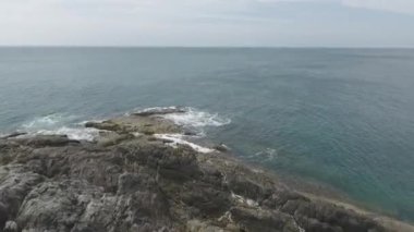 Promthep Cape üst görünüm mağara simgesi Phuket, Tayland. Drone kamera Phromthep mağara havadan görünümden görüntülemek noktası Phuket,