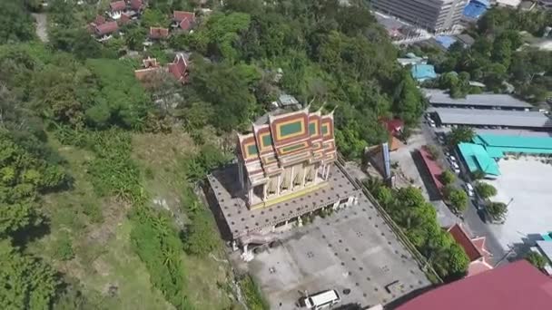 Wat Chalong Wat Chaiyathararam, Chalong, Phuket, Tailândia — Vídeo de Stock