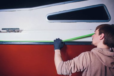 Hazırlık yat onarma. yapışkan bant sigara akışı için. küçük yat fener