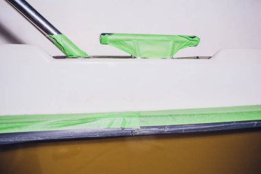 Araba kaydırma uzman vinil folyo ya da film sarma koruyucu film yat, tekne, gemi, Araba, mobil ev araba koyarak. sarı altın film el çeker