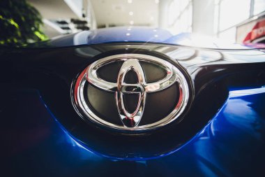 Ufa, Rusya - 05 Haziran 2018: Toyota Ch-R 2018 auto show araç satış