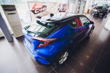 Ufa, Rusya - 05 Haziran 2018: Toyota Ch-R 2018 auto show araç satış