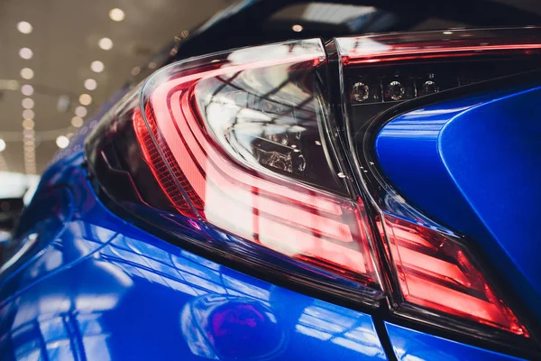 Detail am Rücklicht blaues Auto — Stockfoto