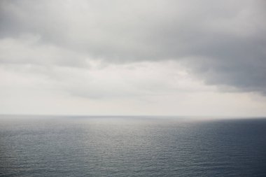 Deniz feneri ve bakış açısı Cap de Formentor. Turistik. Mallorca Island Sahil akşam. Dağ. Balears Adaları. İçinde belgili tanımlık kış manzara. Büyük sahne. Manzara güzel.