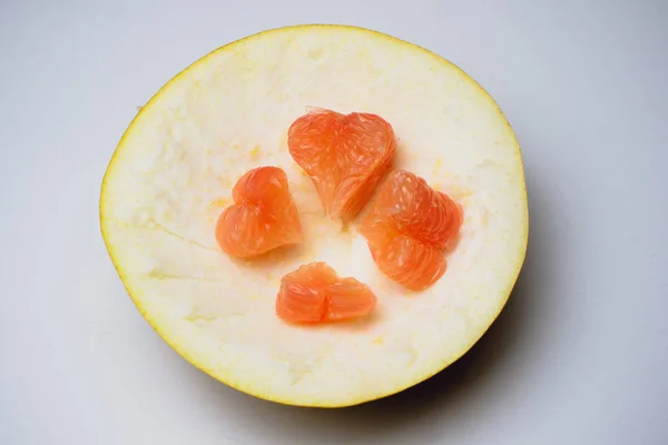 Narenciye pomelo meyve kavramı aşk — Stok fotoğraf