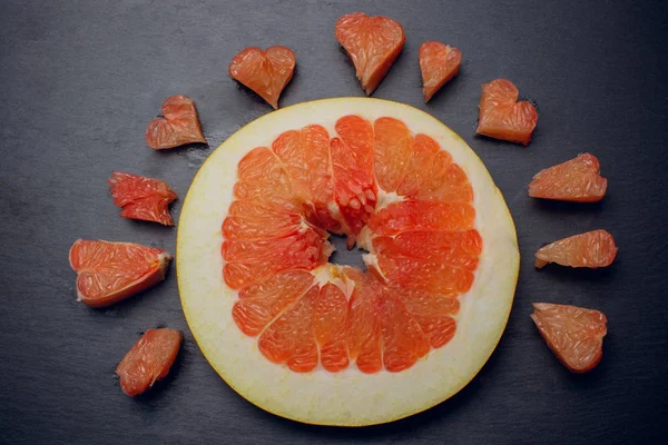 Narenciye pomelo meyve kavramı aşk — Stok fotoğraf