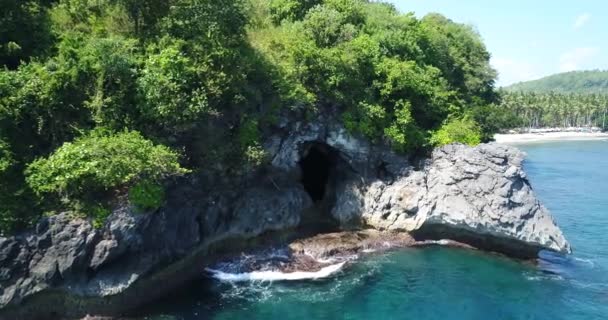 インドネシアバリ島ヌサペニダ島のマンタベイまたはケリンキングビーチ — ストック動画