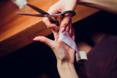 İlk yardım sıva ile el