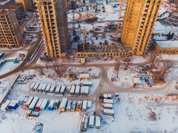 Construção de edifícios de apartamentos, vista aérea. inverno . — Fotografia de Stock