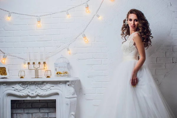 Novia vestido de novia blanco boda amor mujer chica . — Foto de Stock