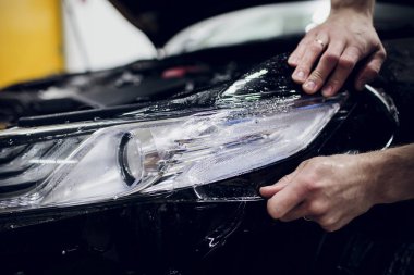 İşçi el araba boya koruma film sarma otomatik far yükler