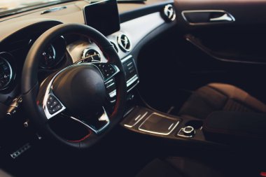 Araba siyah salon ile iç görünüm.