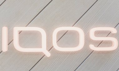 Ufa, Rusya, 28 Aralık 2018: Ufa'da Iqos mağazası.