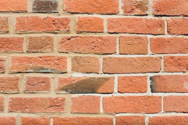 Ev yapımı için kullanılan rustik tuğla duvar.