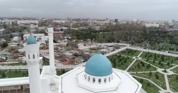 Oezbekistan Tasjkent minor grootste masjidi luchtfoto Cityscape. — Stockvideo