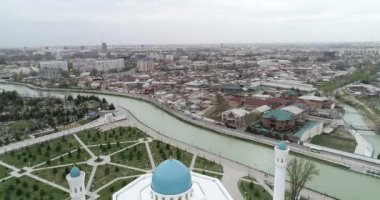 Özbekistan Taşkent Küçük büyük mescidi Aerial cityscape.