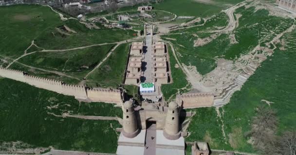 Vista de la fortaleza Hisor en Tayikistán, Asia Central . — Vídeos de Stock