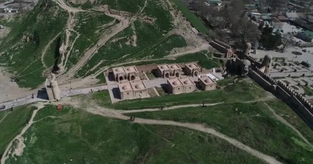 Pohled z pevnosti vykonávané v Tádžikistánu, střední Asie. — Stock video